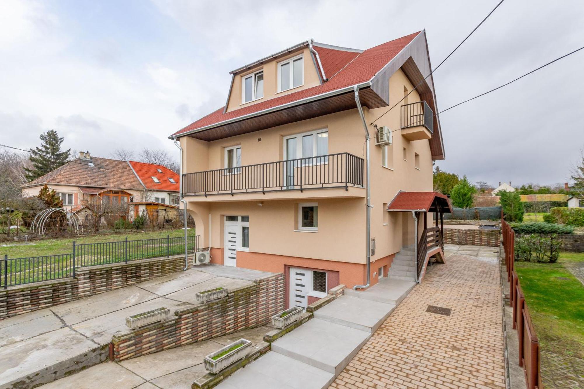 Gardencity Villa Apartman Budapest Exteriör bild